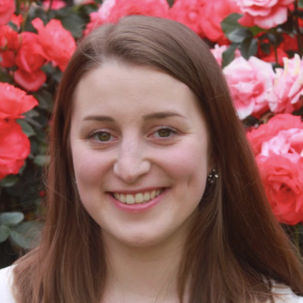 Headshot of Adrianna Leonardo